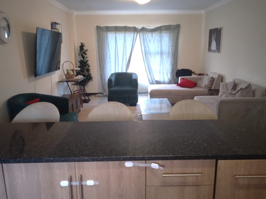 2 Bedroom Property for Sale in Pellissier Free State